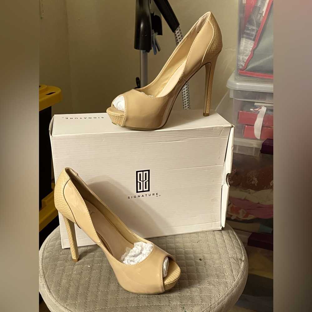 Women’s beige peep toe heels. Gently used